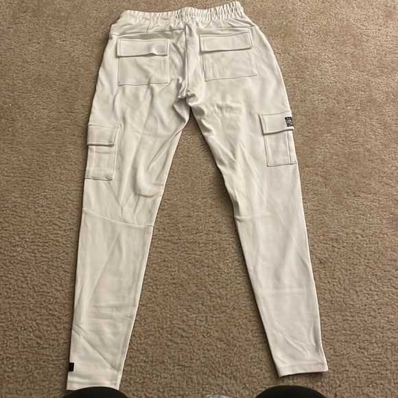 Alphalete white cargo pants - Picture 2 of 4